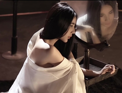 Thuy Tien ton 800m vai cho MV co trang hinh anh