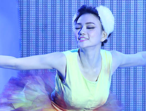 Thu Thuy lam thien nga o BNHV hinh anh