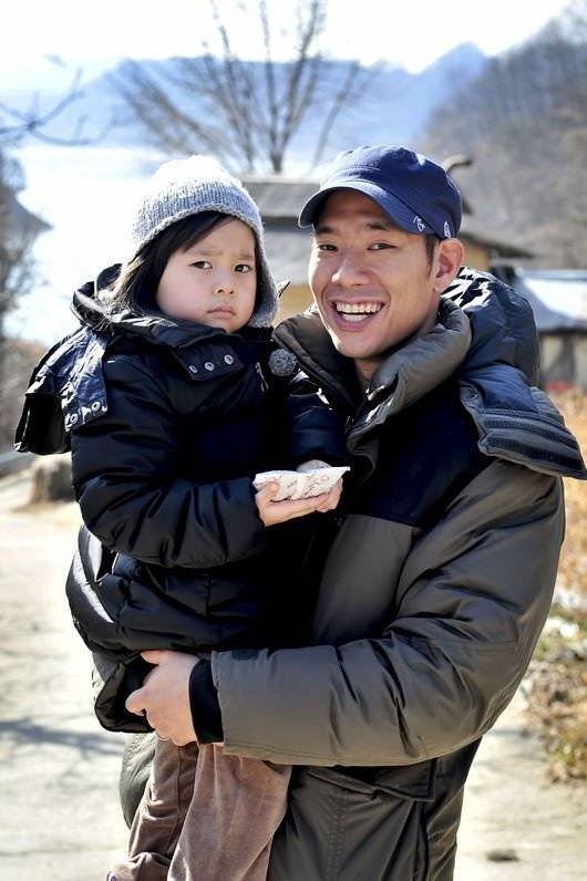 Cha con Kim Jin Pyo và Kim Kyu Won đã quyết định rời cuộc chơi sớm hơn dự kiến.