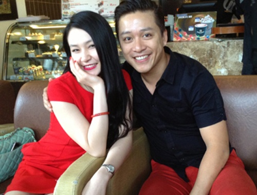 Duong tinh ngot ngao cua Tuan Hung va Huong Baby hinh anh