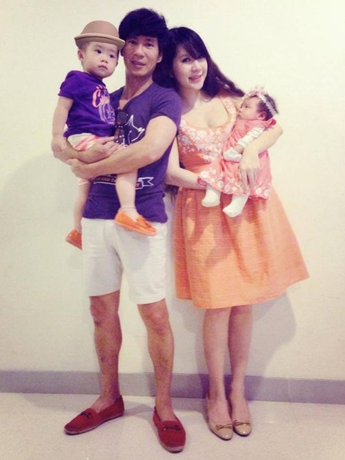 Minh Hà hiện tại rất được nhiều bà mẹ trẻ hâm mộ bởi gu thời trang xì tin, đáng yêu cùng vẻ đẹp mặn mà của 