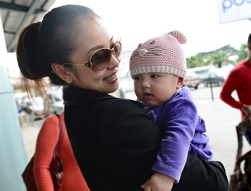 Jennifer Pham dua con gai di tiem phong soi hinh anh