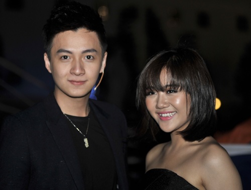 Sao Viet cung hoi ngo o 'Toc hat' hinh anh