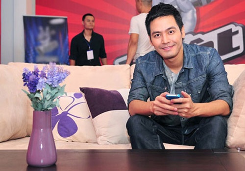 Ở tuổi 33, Phan Anh khá tự hào về những thành công nhất định trong sự nghiệp MC của mình. Anh là gương mặt quen thuộc của các gameshow truyền hình nổi tiếng như Vietnam Idol, The Voice, Cặp đôi hoàn hảo, Sao Online… Anh cũng từng giành giải Mai Vàng 2010 ở hạng mục Người dẫn chương trình được yêu thích nhất. Ngoài vai trò MC, anh còn được khán giả nhớ đến qua một số bộ phim ăn khách như Lời nguyền huyết ngải, Cầu vồng tình yêu, Có lẽ bởi vì yêu...