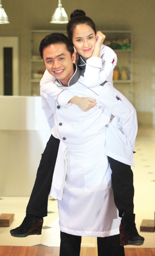 Chắc chắn đây sẽ là bước ngoặt đáng nhớ trên con đường tình yêu mà cả hai đã chọn. Với Tú Vi, một cô gái có vẻ đẹp dịu dàng và nữ tính thì sự chu đáo và luôn biết quan tâm của Văn Anh lại càng là sức hút khiến Tú Vi không thể nào thiếu anh. Đám cưới của cặp đôi ngọt ngào này là điều đang được mong đợi.