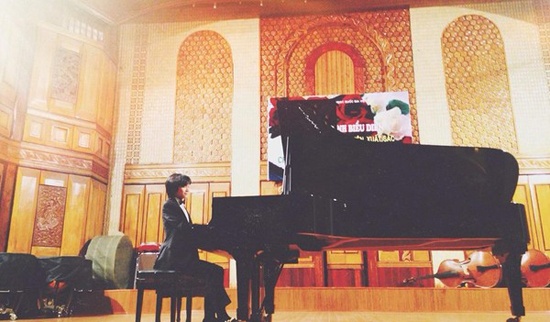 Ngoài ra, Đăng Quang từng được giải vàng và giải đặc biệt Liên hoan âm nhạc Cheonan tại Hàn Quốc, giải nhất bảng B lứa tuổi dưới 15 cuộc thi âm nhạc Quốc tế Val Tidone lần thứ 13 tại Italia, giải nhất cuộc thi piano của Học viện Âm nhạc Quốc gia Việt Nam tổ chức.