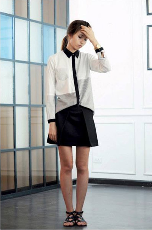 Kết hợp áo sơ mi đứng đắn với váy thật dễ dàng.