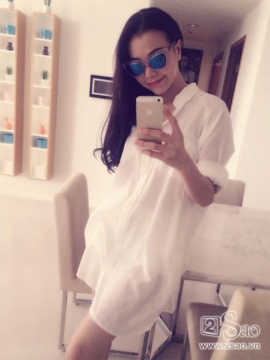 Sexy với mốt áo sơ mi trắng