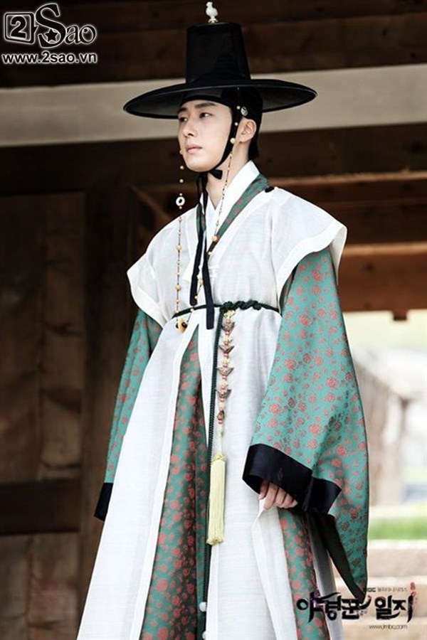 Vai diễn thái tử Lee Rin của Jung Il Woo trong The Night Watchman đang gây sốt cộng đồng mạng.