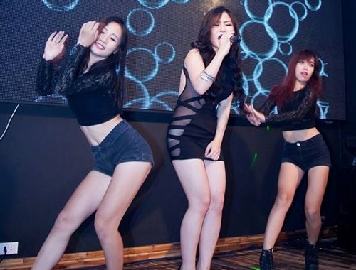 Nhung quan quan tai tieng cua showbiz Viet hinh anh