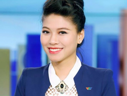 MC 'hotgirl' Ngoc Trinh: Lam o Dai co thua thoi gian de yeu hinh anh