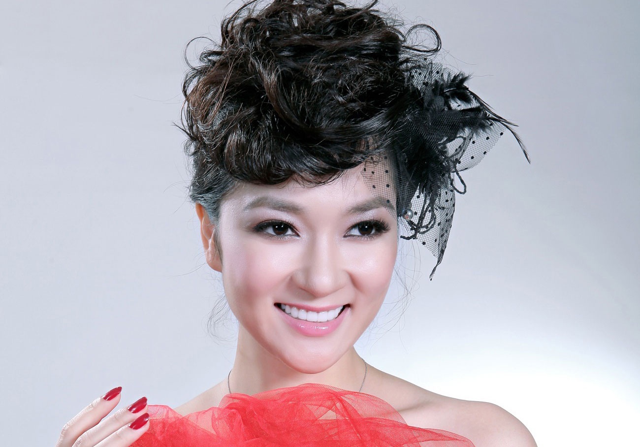 Nhung my nhan lam rang danh VN tren dau truong quoc te hinh anh