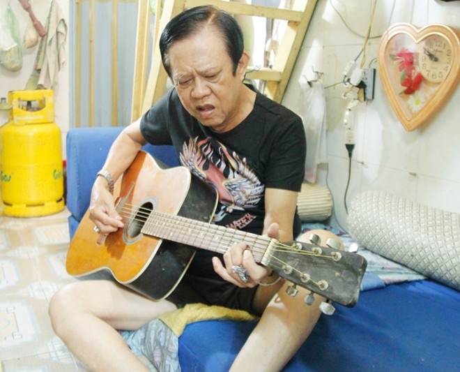 Tuoi xe chieu kho khan, don coi cua cac tac gia nhac sen hinh anh