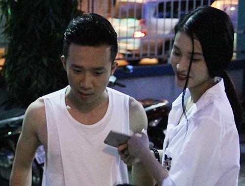 Ban gai cu sanh vai Tran Thanh o hau truong show On gioi hinh anh