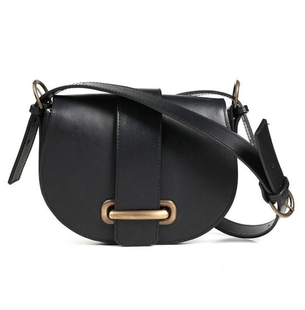 Túi Saddle: thiết kế túi hình chữ U, được lấy cảm hứng từ những chiếc túi đeo trên yên ngựa thời xưa.