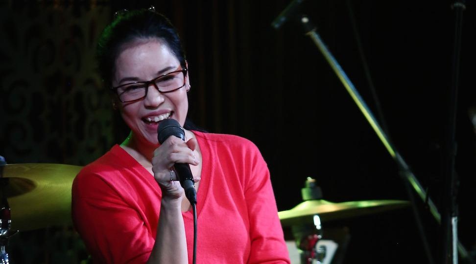 Thu Phuong tro ve Viet Nam sau lum xum The Voice hinh anh