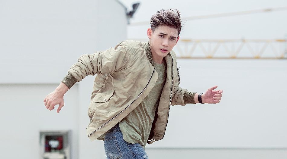 Dai Nhan mat mot nam len y tuong cho MV moi hinh anh