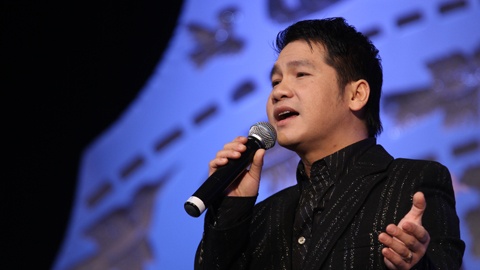 Trong Tan: Poster in chu 'ong hoang nhac do' la gia mao hinh anh