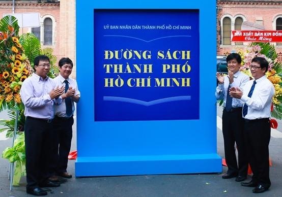 Giai thuong Sach Quoc gia thay the Giai thuong Sach Viet Nam hinh anh