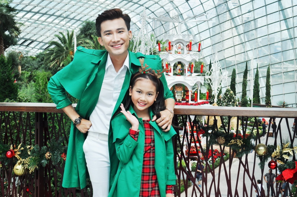 Lien khuc Giang sinh - Chi Thien ft. Bao An hinh anh