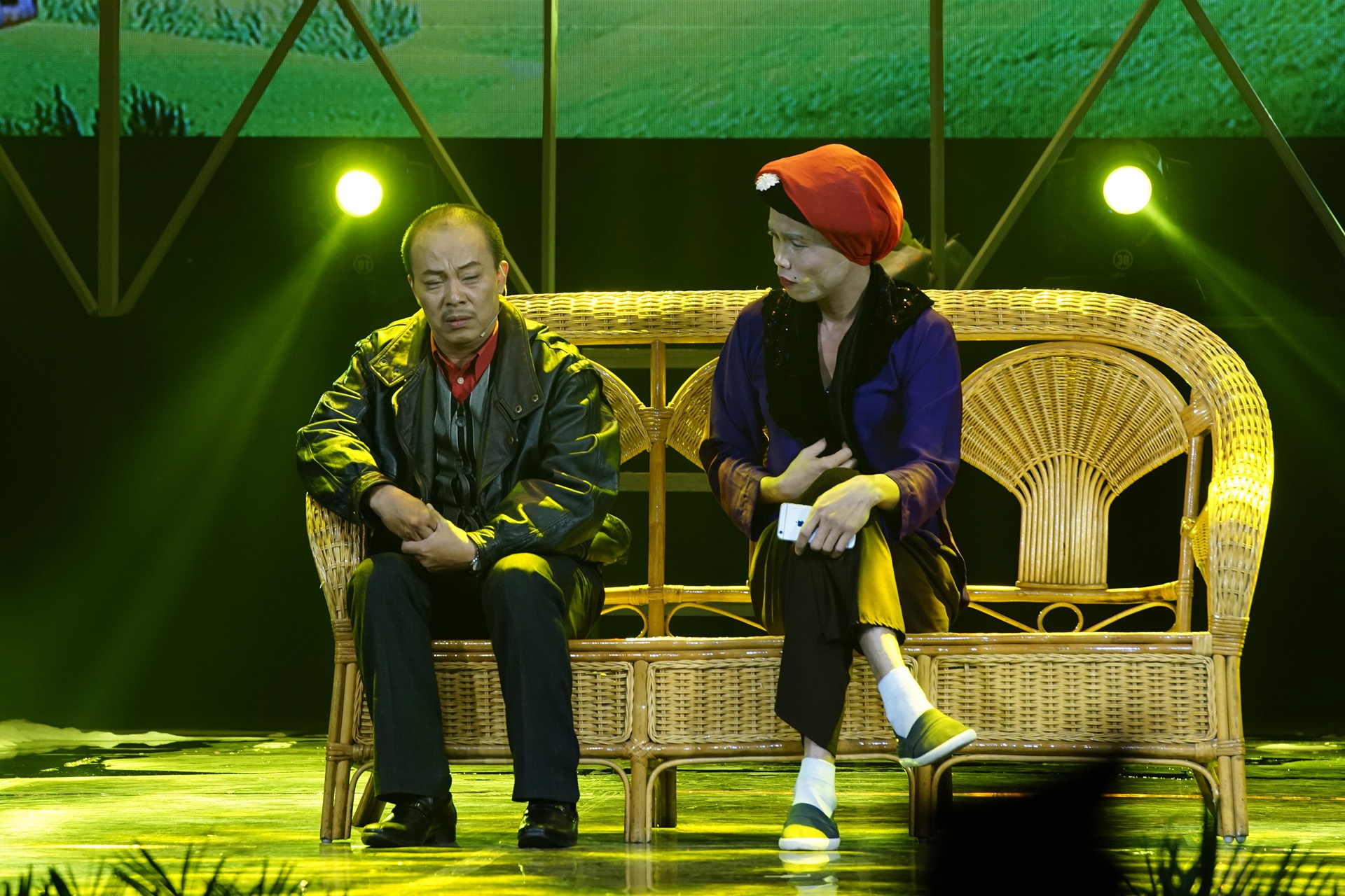 Duc Hai che ca khuc 'Vo nguoi ta' cung Hiep Ga hinh anh