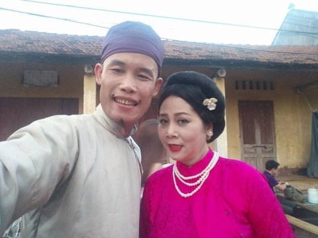 Hiep Ga lam phim hai 'Chon nhoi' cung Quang Thang hinh anh