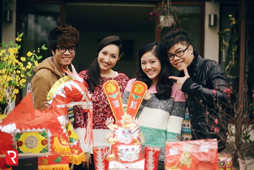 Phut giao thua lang le - Anna Truong, Van Mai Huong, Dinh Manh Ninh... hinh anh