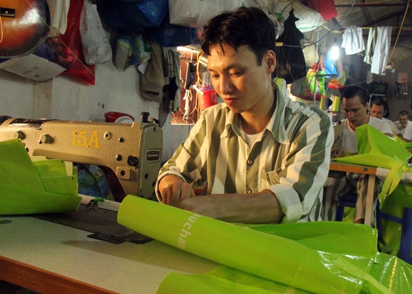 Can canh xuong may cua pham nhan truoc ngay dac xa hinh anh