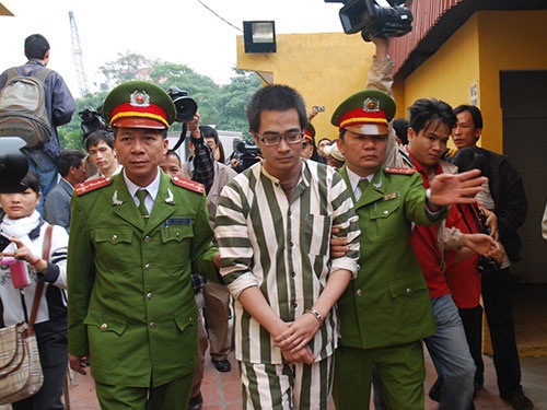 Nguoi cho ngay Nguyen Duc Nghia den toi hinh anh