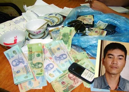 Hang chuc trinh sat doi mua pha soi bac tren dinh doi hinh anh