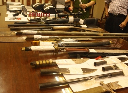 Kho vu khi cua giang ho dat Cang hinh anh