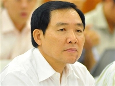 Duong Chi Dung dung tien tham o mua nha cho 'bo nhi' hinh anh
