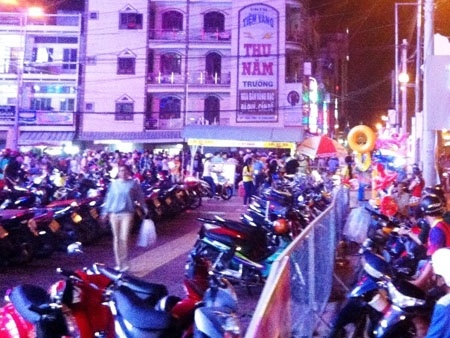 Dung ma tau cuop tiem vang lon nhat thanh pho Ca Mau hinh anh