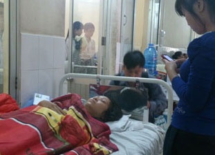 Nguoi phu nu nhap vien sau tieng sung no o nha rieng hinh anh