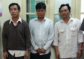 Bat bang trom 'de xin' trong trung tam thuong mai hinh anh