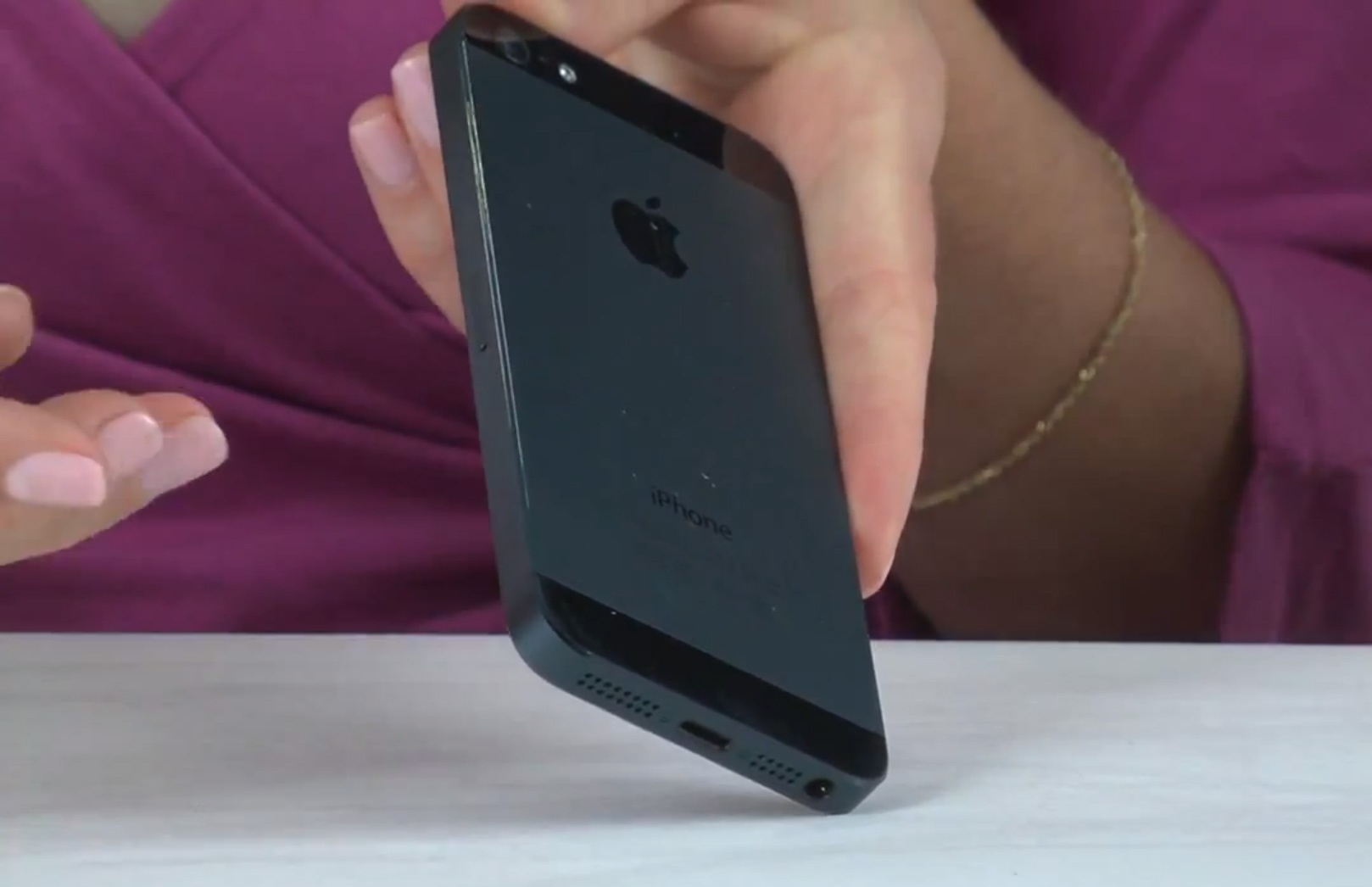 'Nguoi nang iPhone 5 cua chi Huyen se bi toi nang nhat' hinh anh