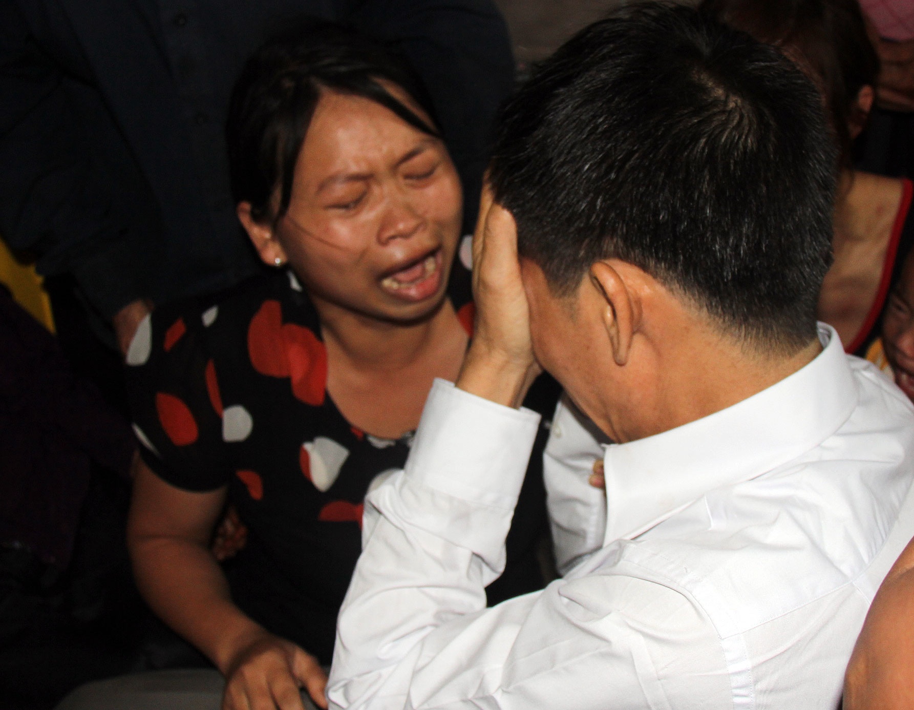 Khoanh khac xuc dong nguoi tu 10 nam keu oan tro ve nha hinh anh