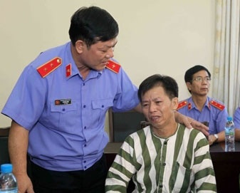 'May toa khong tuyen tu hinh voi ong Chan' hinh anh