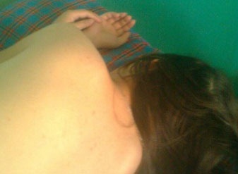 Noi dau cua co gai bi nguoi tinh doa tung 'anh nong' hinh anh