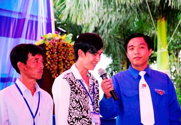 Nhung thanh nien gia tu thoi hu hong hinh anh