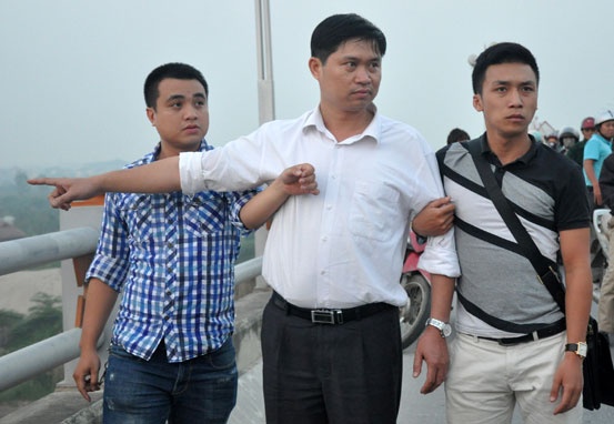 Hai luat su bao ve quyen loi cho nan nhan Huyen hinh anh