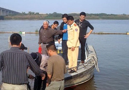 Nha khoa hoc vao cuoc tim kiem thi the chi Huyen hinh anh