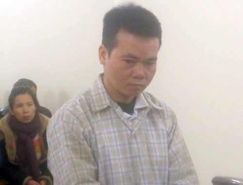 Ke sat hai hang xom nhan an chung than hinh anh