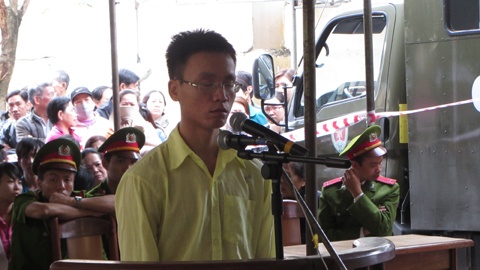 Giet nguoi tinh vi  nghe thong bao co thai hinh anh