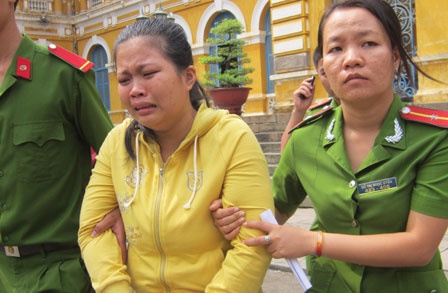 Su hoi han muon mang cua dua con toi do hinh anh