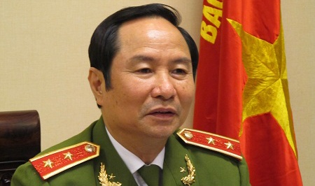 Thu truong Pham Quy Ngo qua doi hinh anh