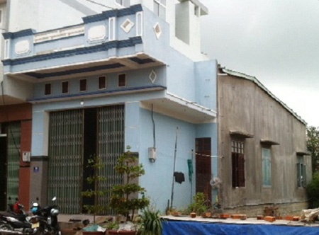 Vu bao mau lam tre chan thuong nao: De nghi dieu tra lai hinh anh