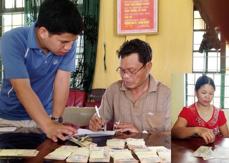 Nguyễn Phô và Nguyễn Thị Hoa cùng số tiền giả bị bắt giữ.