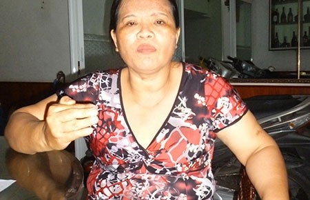 Chị Nguyễn Thị Phượng kể lại câu chuyện bắt giữ băng trộm Trinh “hoa khôi”. 