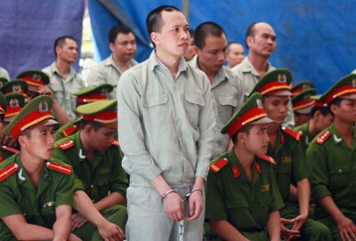 Vu mua ban 4.400 banh heroin: con 29 an tu hinh hinh anh